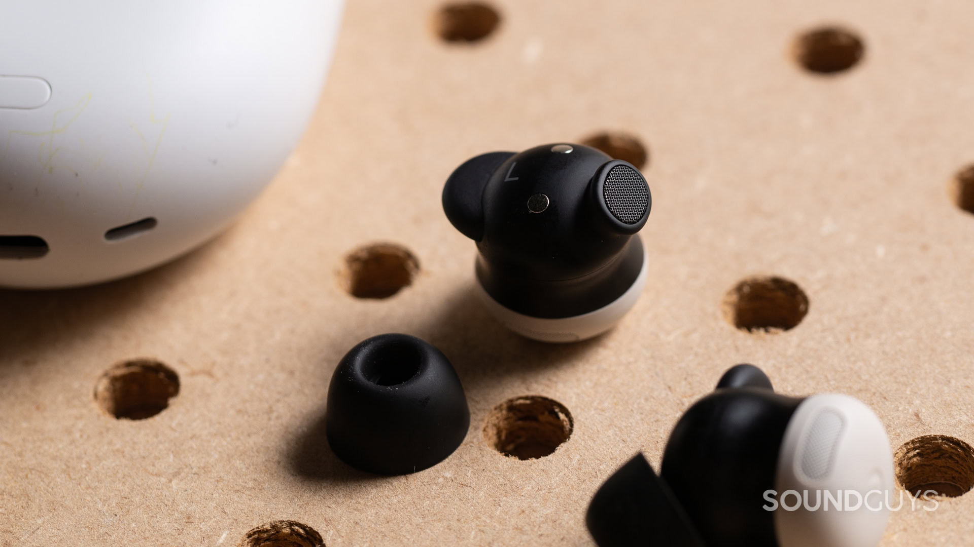 google-pixel-buds-pro-2-nozzle A close-up photo of the Google Pixel Buds Pro 2 with the ear tip removed.
