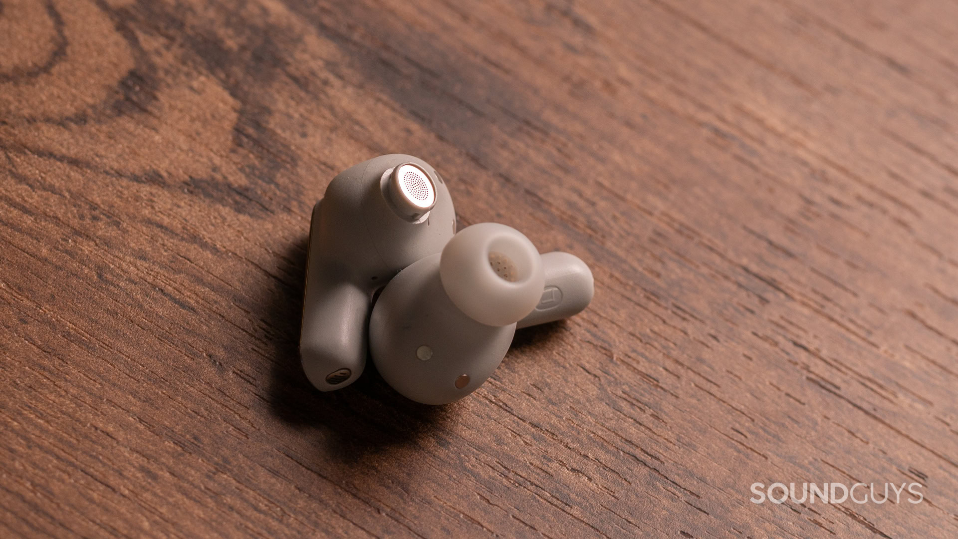 jbl-live-beam-3-nozzle A photo of the JBL Live Beam 3's earbud nozzles.